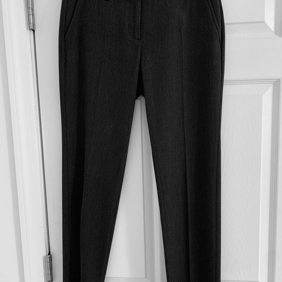 Michael Kors woman’s grey trousers size 2 - Picture 2 of 9